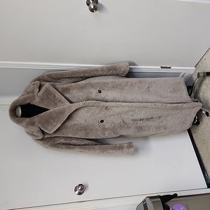 Aritzia Teddy Coat in taupe, size 3 (Lg/XL)